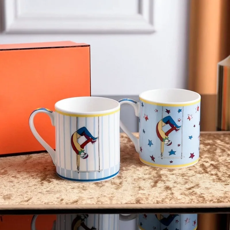 Tazza in porcellana di osso di alta qualità Tazza d'acqua domestica Tazza da tè ad alta aspetto Regalo pratico per l'uso quotidiano