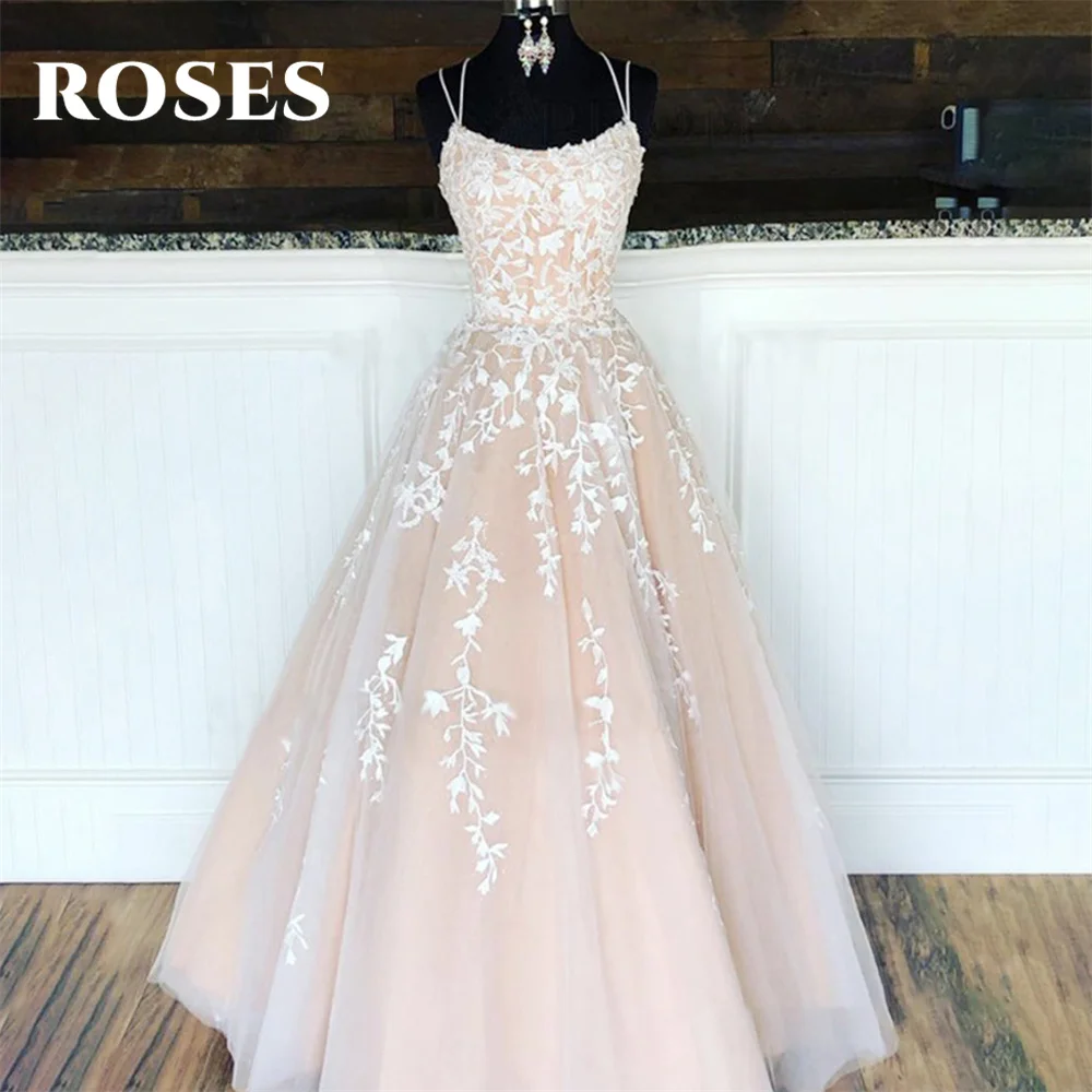 

ROSES Appliques A Line Evening Dresses Lace Up Back Charming Prom Dress Spaghetti Strap White Lace Party Dress vestidos de noche