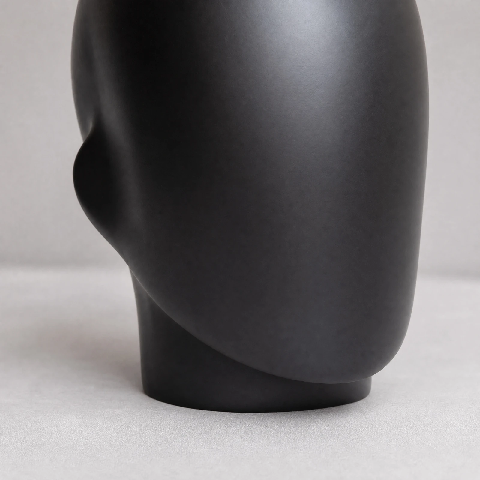 Fiberglass Head-Form Hat Display Stand Matte Hat Display Stand with Stable Base Black Sturdy for Retail Counters, Photography