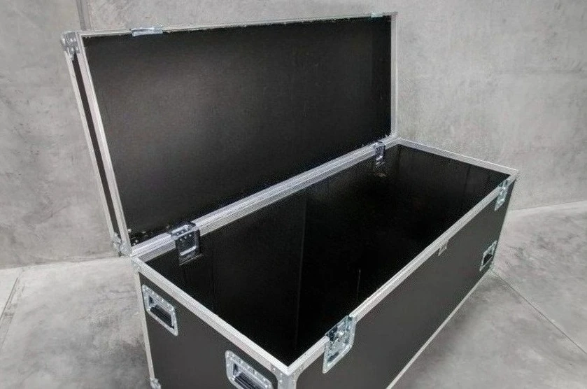 High-quality flight cases and custom-made road cases in any size