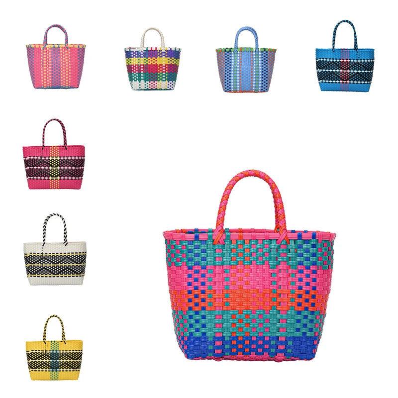 2023 Handmade Woven Portable Handbag Large Capacity Plastic Tote Bag Summer Beach Travel Holiday Shopping Bag Contrasting Colors