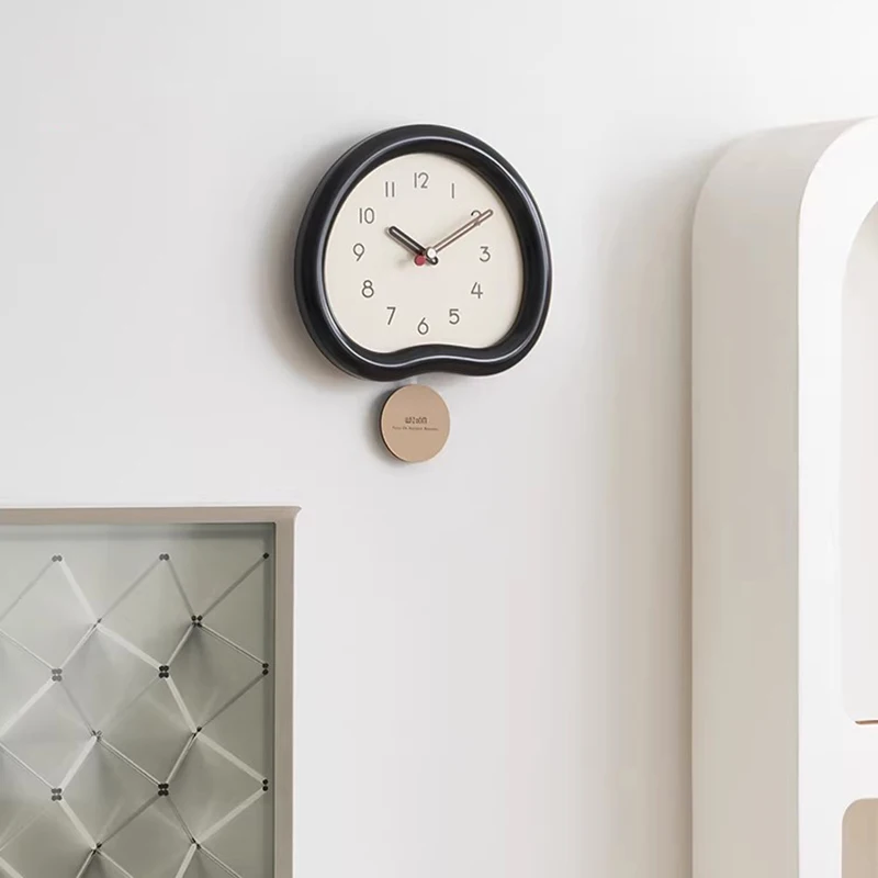 Bedrooms Xenomorph …