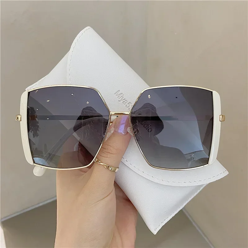 2025 New Square Metal Sunglasses Women Brand Designer Sun Glasses Outdoor Driving Fishing Eyewear Shades UV400 Oculos De Sol