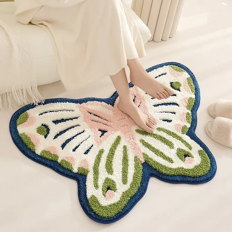 Creative Butterfly Shape Rug Thickened Encrypted Plush Carpet Home Decoration Floor Mat Bedroom Bedside Area Rug Anti-slip