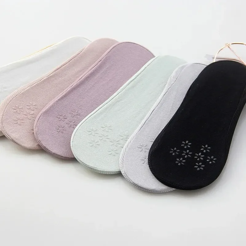 7 Pairs of Women's Summer Ice Silk Cool Breathable Free Cut Non-Slip Anti-Heel Shallow Mouth Invisible Socks