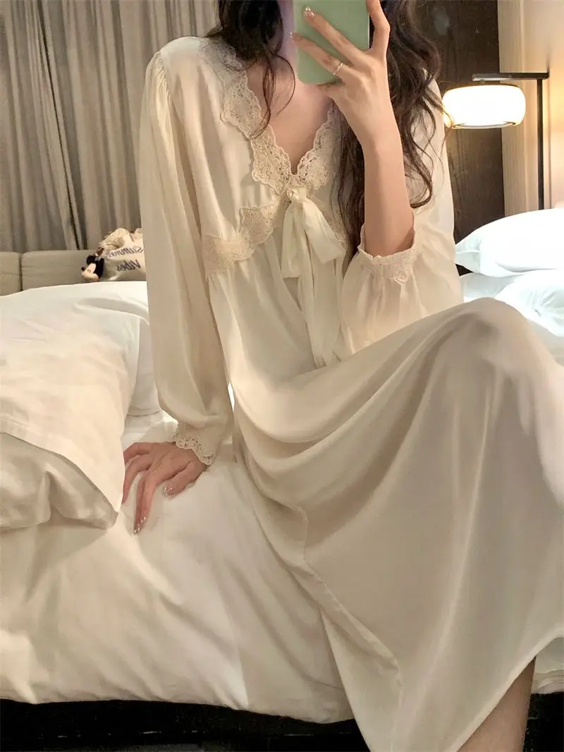 

French Silk Nightgown for Women Spring Autumn New Princess Style Lace V-neck Long-sleeved Dress Home Clothes Call of the Night