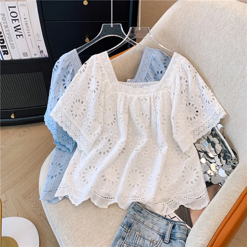 Zomer Franse Bloem Uitgehold Shirt Vierkante Hals Korte Mouwen Kant Vrouwen T-shirt Casual Mode Losse Effen Kleur Vrouwelijke Top