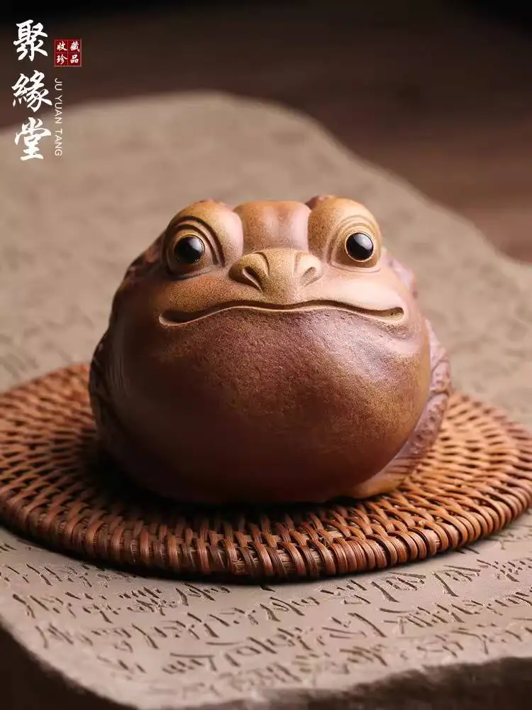 Yixing Original Purple Clay Pet Ornament, Fortune-Attracting Three-Legged Golden Toad, Masterfully Handcrafted, Can Be Used For