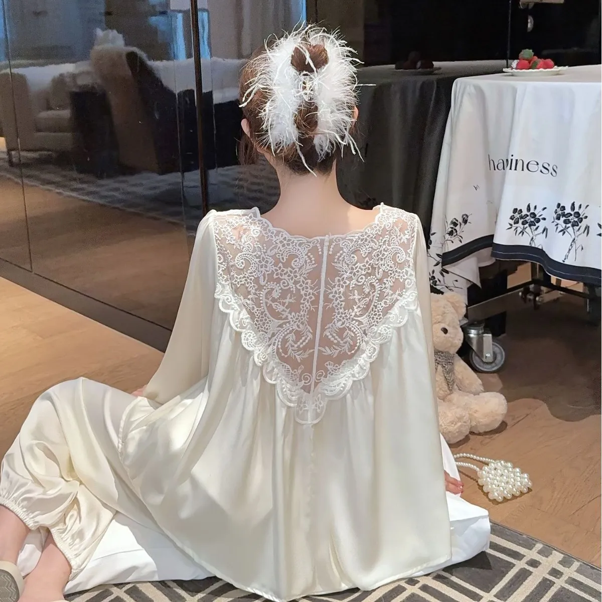 

Новые женские пижамы из ледяного шелка: комплект для дома и сна с длинным рукавом, весна-осень, в стиле принцессы