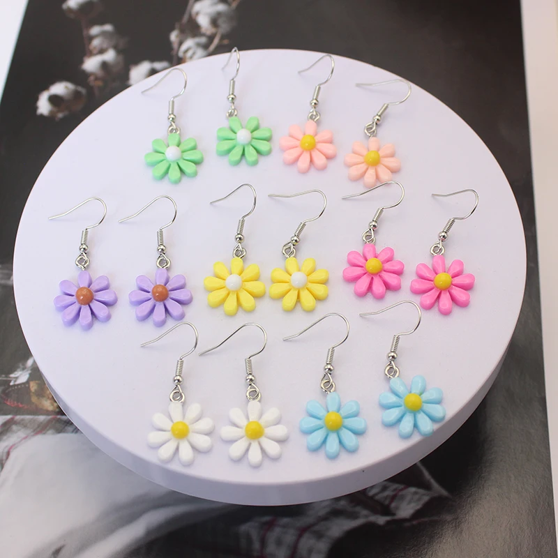 2Pairs/Lot Daisy Drop Earrings for Women Trendy Sweet Jelly Resin Sunflower Ear Jewelry Fashion Creative Accessories Gift