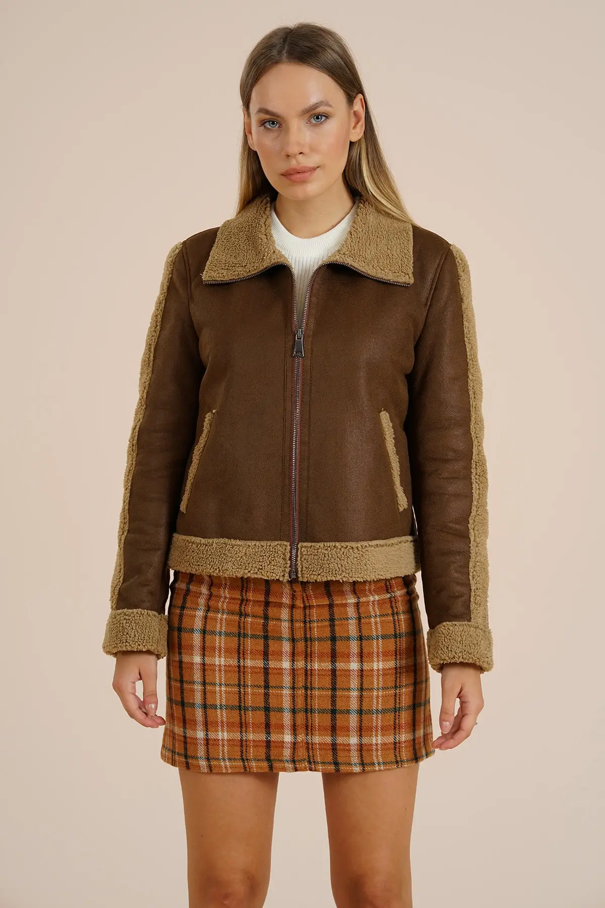 Chaqueta de piel sintética de ante para mujer, abrigo grueso de manga larga con cuello de bolsillo, elegante, a la moda, color marrón, invierno y otoño, 2021