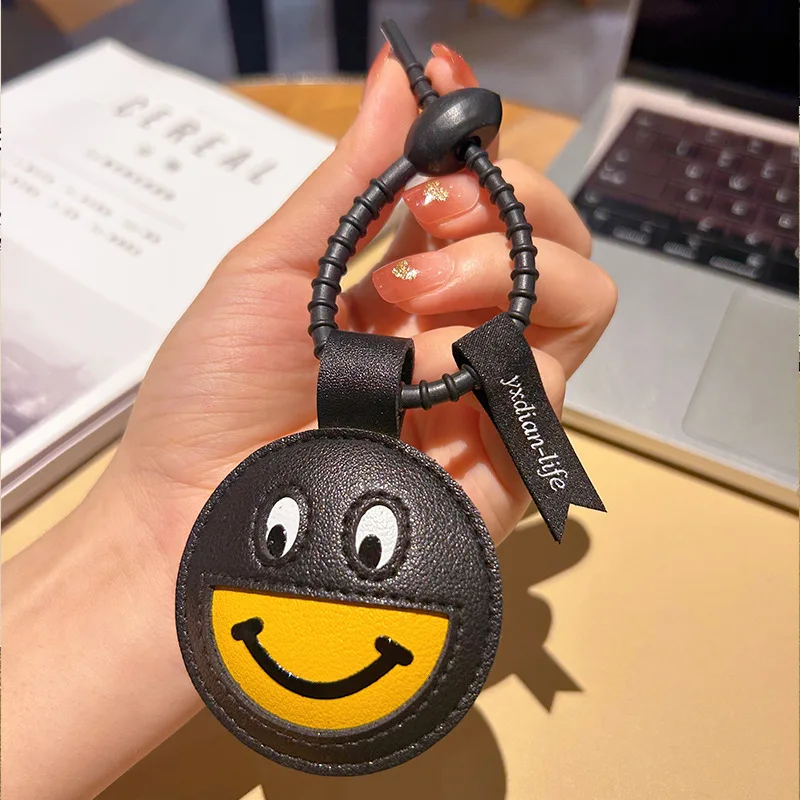 Cool Black Leather Niche Personality Pentacle Smiling Face Keychain Funny Couple Bag Pendant Flower Clown Badass Doll Key Chain