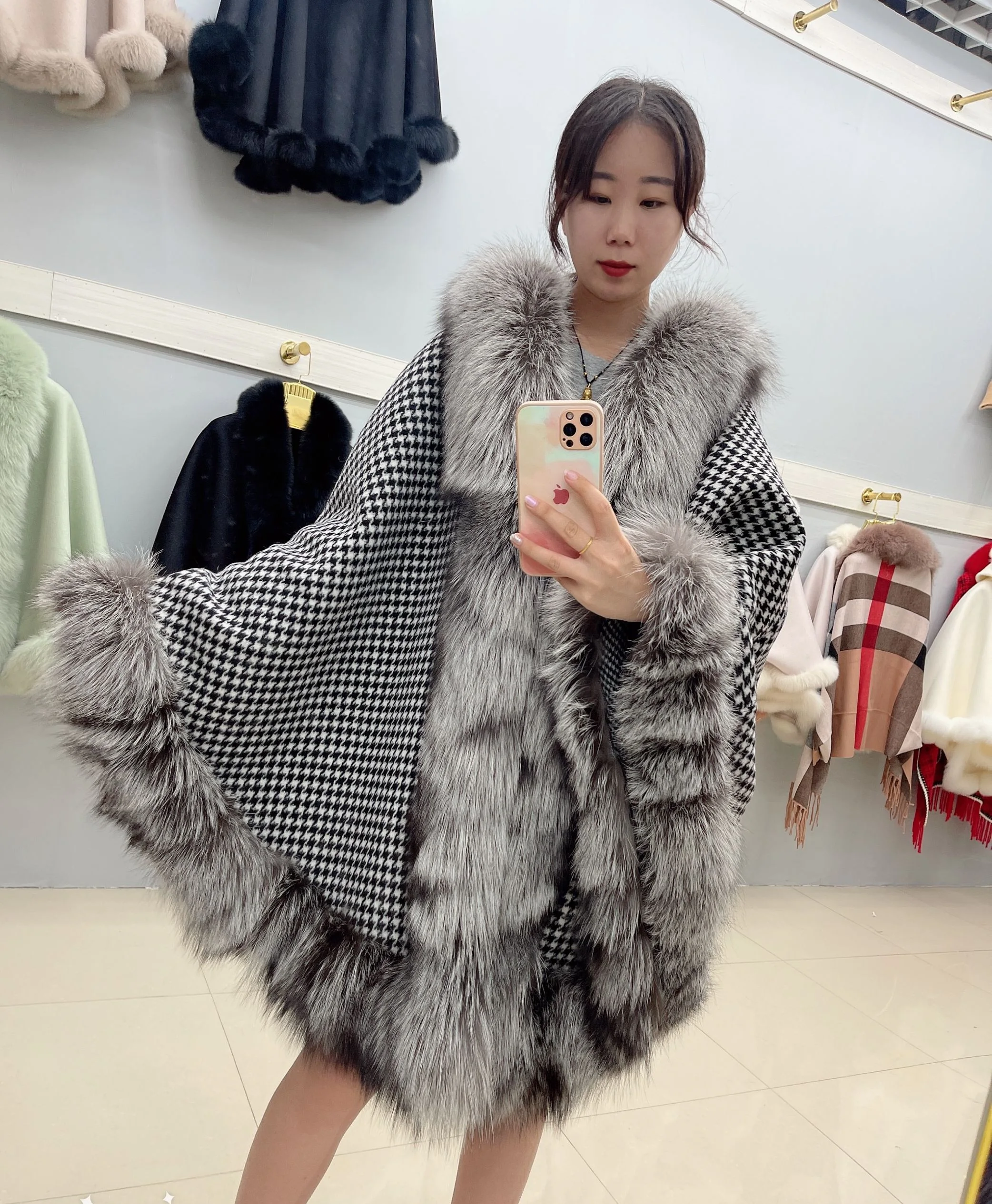 Autumn Winter Women 100% Wool Warm Cashmere Shawl Jacket With Real Silver Fox Fur Collar Hooded Thick Cloak Luxury Female Coat