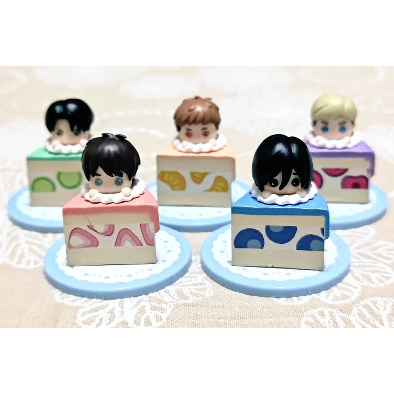 Model Gacha słodki atak na tort tytanowy dekoracja w formie figurki Eren Jaeger Mikasa Ackerman Rivaille Ackerman Erwin Smith figurka