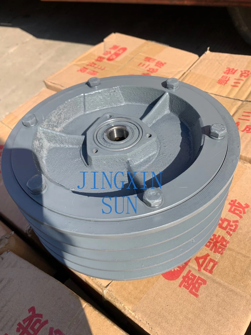walk-behind tractor clutch assembly is dedicated to three slots and four slots