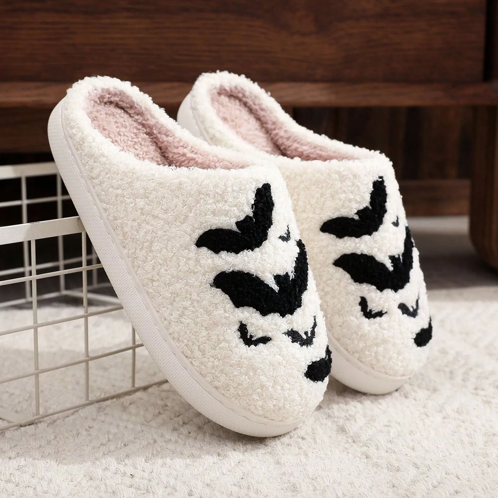 Bat Print Home Cotten Slippers Women's Winter Halloween Black Warm Plush Slippers Men Flip Flops Indoor Floor Slippers Gift