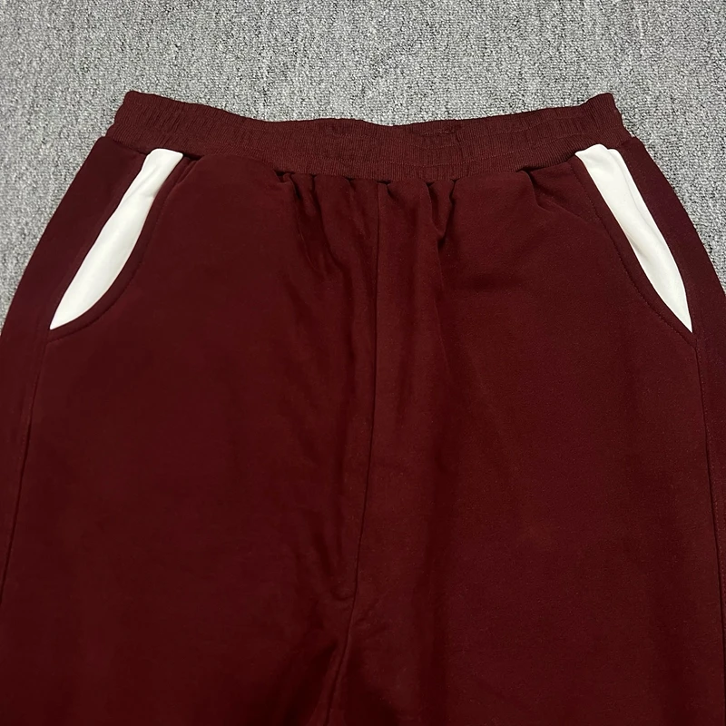Rote Patchwork-Jogginghose für Herren mit Stickerei, elastischem Bund, gebürstetem Futter, Colorblock-Design, lässige Streetwear-Trainingshose – Detail 7
