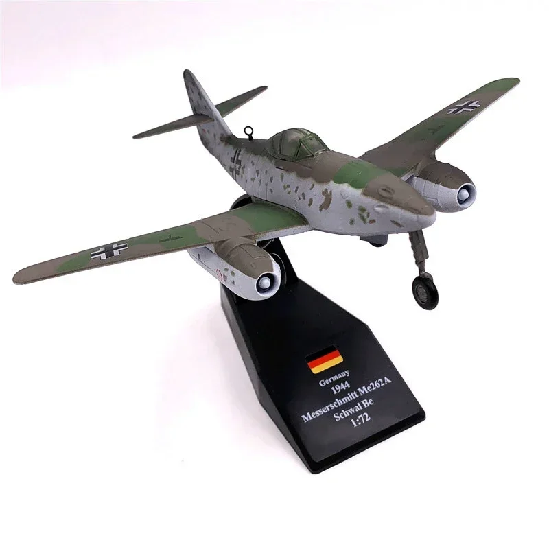 2024 Home Decor: 1:72 Scale WWII German Messerschmitt Me 262 Jet Fighter Model – Detailed Militarized Collection for Aviation