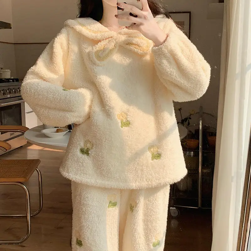 

Милый милый зимний женский пижамный комплект, новая одежда для сна, которую можно носить в качестве верхней одежды, ночная рубашка из кораллового флиса, утепленная домашняя одежда