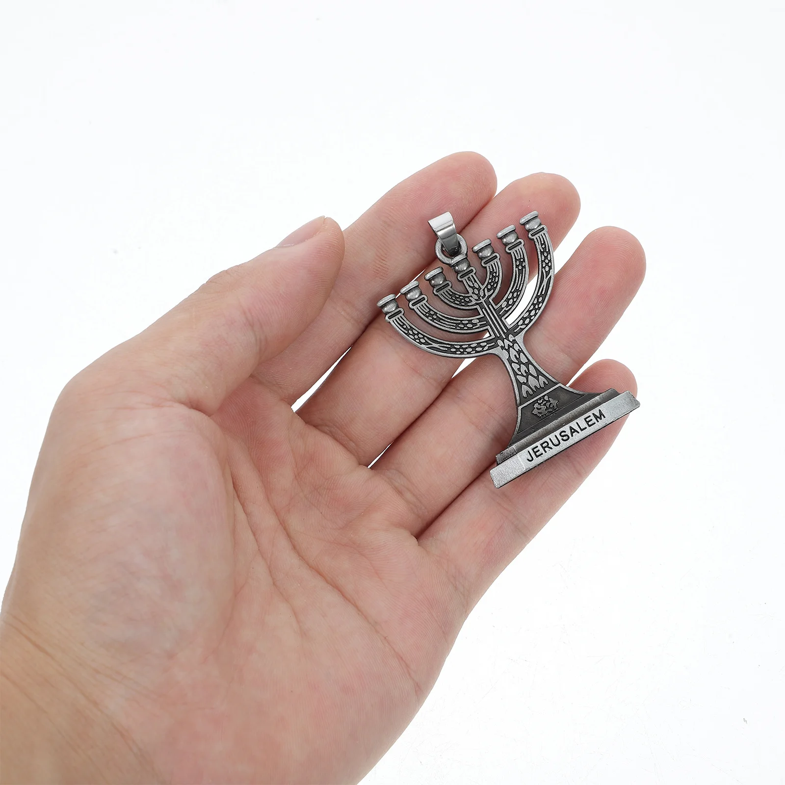 4 قطعة سحر الشمعدان للمجوهرات المعلقات اليهودية الرجعية الفولاذ المقاوم للصدأ قلادة الدينية Hanukkah المفاتيح DIY بها بنفسك الاكسسوارات الحرفية