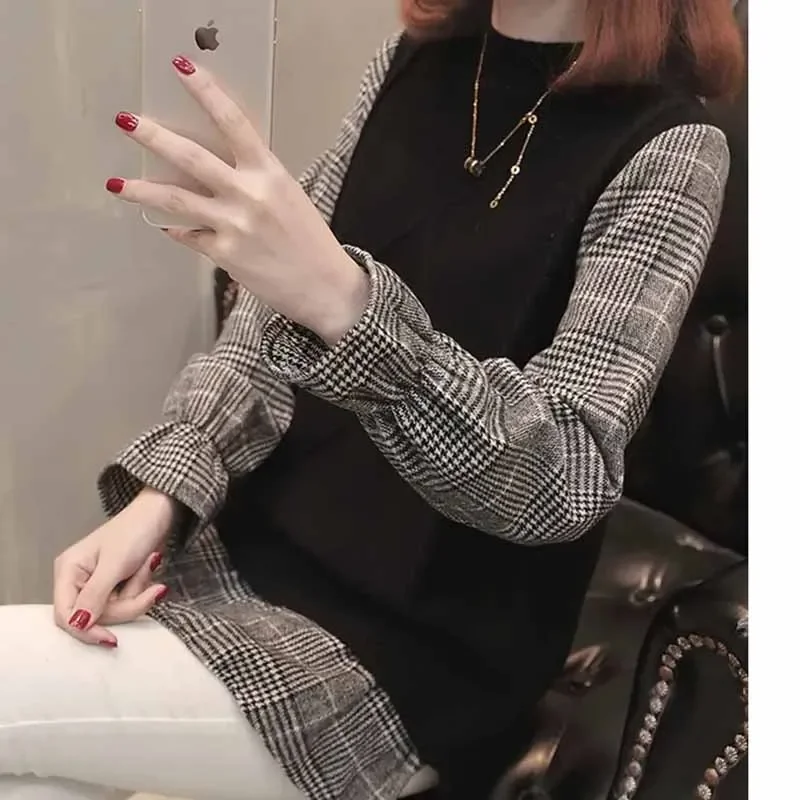 

Two Pieces Female Spring Autumn Korean Splicing Pullover Knitted Sweater Women New Loose Fit Trumpet Sleeves Knit Sweater