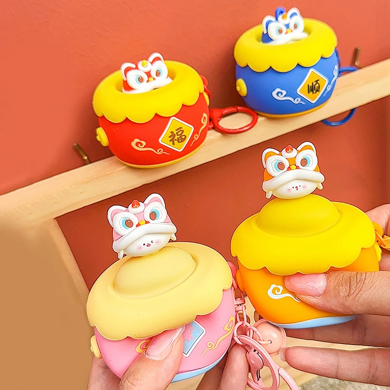 Divertente ciondolo portachiavi in silicone pop-up con tamburo di danza del leone, regalo carino con ciondolo piccolo