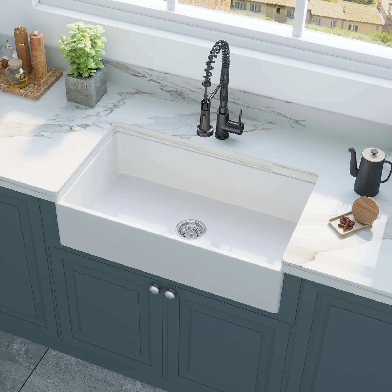 

Farmhouse Apron Front Ceramic Sink - 33 Inch Single Bowl Fireclay Construction with Scratch-Resistant Glaze