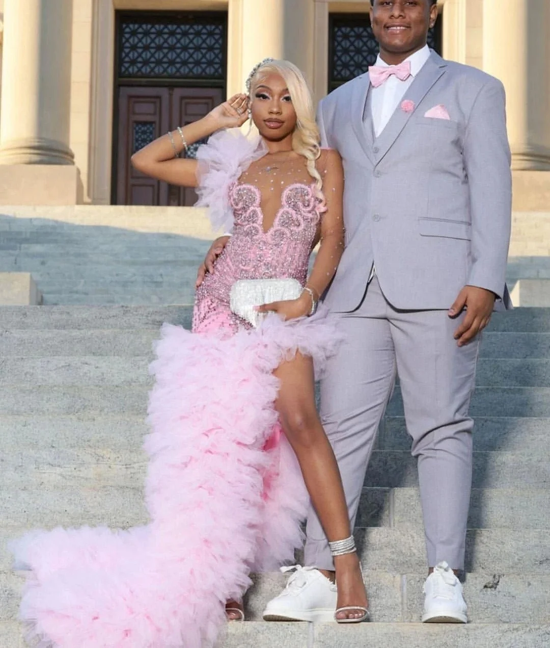 Pink African American Long Prom Dresses For Black Girls Mermaid Sheer Ruffled Crystals Women Party Evening Gown Customized