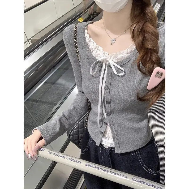 New autumn and spring women's clothing, slim-fit, can be worn as inner or outerwear, fake two-piece lace long-sleeve T-shirt