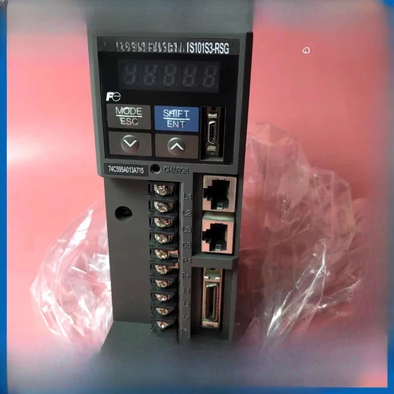 

Продажи сервоприводов Fuji RYS101S3-RSG