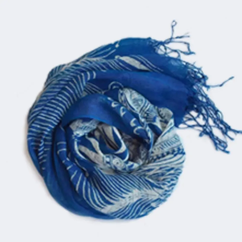 New Fashion Lady  scarf  Beautiful bask in shawl personality pure manual design Ninghang batik scarf