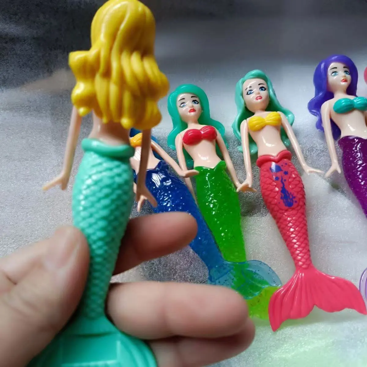 4/3 PCS 1 bag Mermaid Water Play Toys Different Style for Swimming Children Game in Sun Pool/Beach/Bath Time Gift Color Random