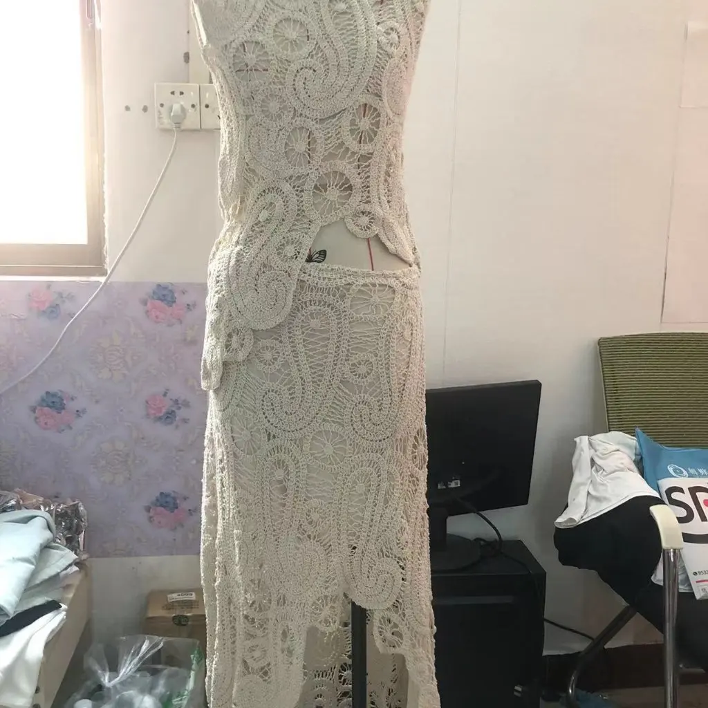 

Women's Fashion Woolen Short Skirt And Split T-Shirt Ensemble European American Style for Autumn Winter Season