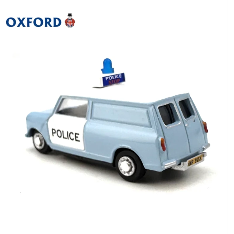 

OXFORD 1/76 Scale Mini Panda Police Simulation Alloy Car Model Static Collection Holiday Gifts Toys