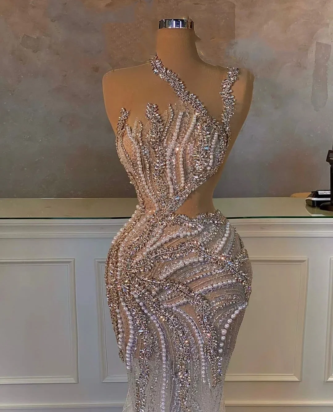 Glamorous Wedding Dresses Crystal Pearls Beading Bride Gown See Through Bridal Dress Illusion Custom Made Vestidos De Novia