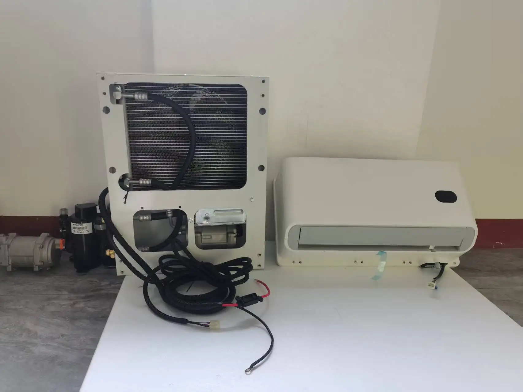 شبه فان تيار مستمر 24 فولت 12 فولت وقوف السيارات برودة شاحنة مكيفات الهواء قافلة مكيف الهواء 12 فولت #3