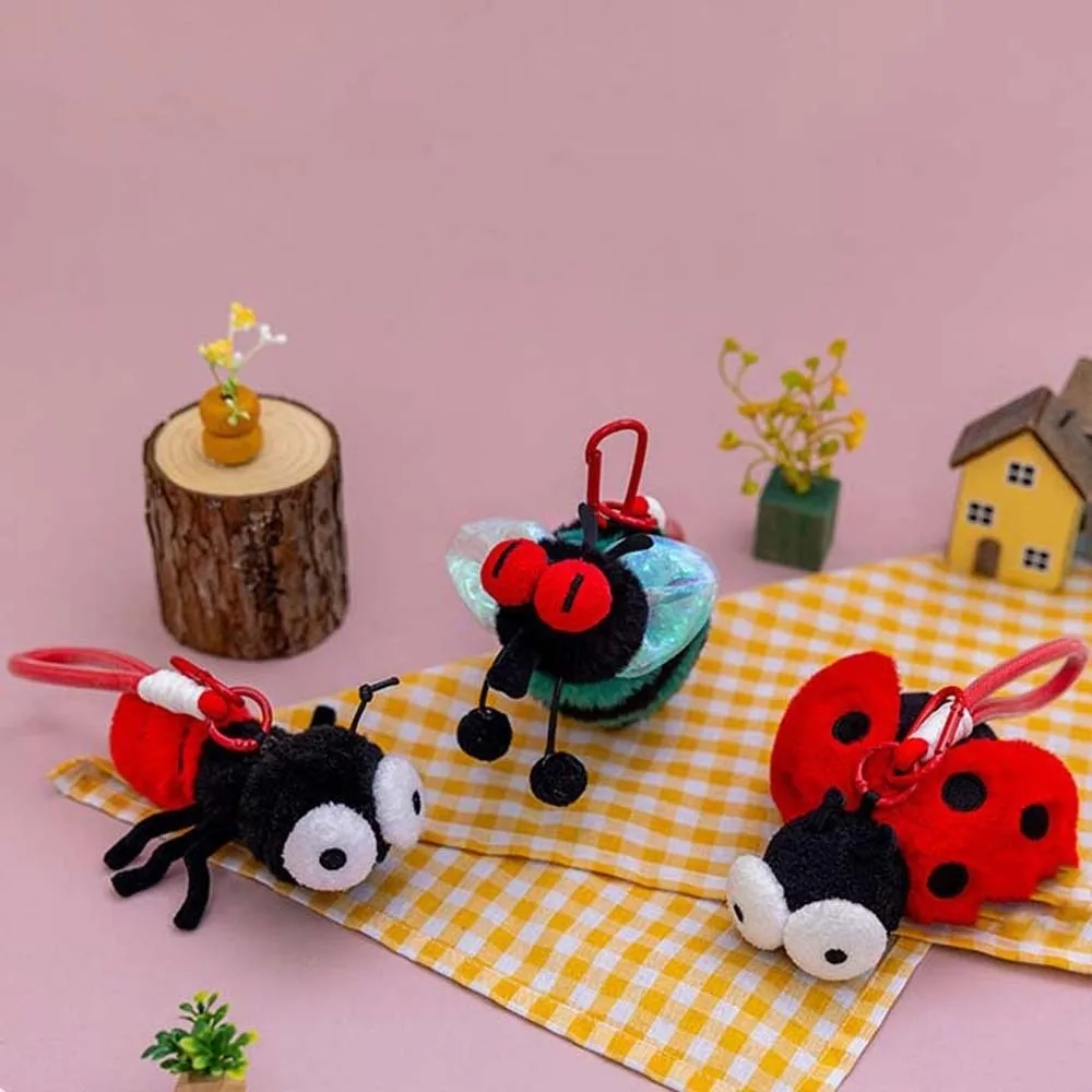 Fashion Cartoon Insects Key Ring Polyester Mantis Moth Fly Pendant Magnetic Spider Cockroach Key Chain Daily