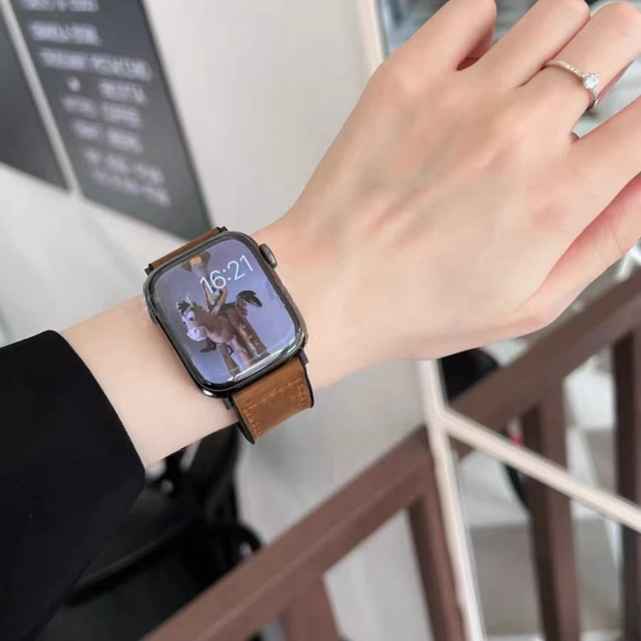 Magnetic Buckle Silicone Leather Link Loop for Apple Watch Band For women Women Sport 40mm 41mm 42mm 44mm for iwatch strap