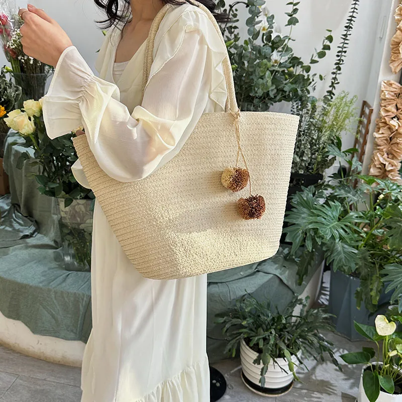 Large Capacity Straw Bag for Women Woven Handmade Handbags Lady Vacation Beach Tote Rattan Shoulder Purse with Fur Ball Pendant