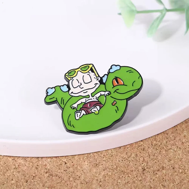 بروش معدني عصري على شكل زهرة هندسية على شكل قلب من الرسوم المتحركة والفيلم والتلفزيون على شكل زهرة هندسية