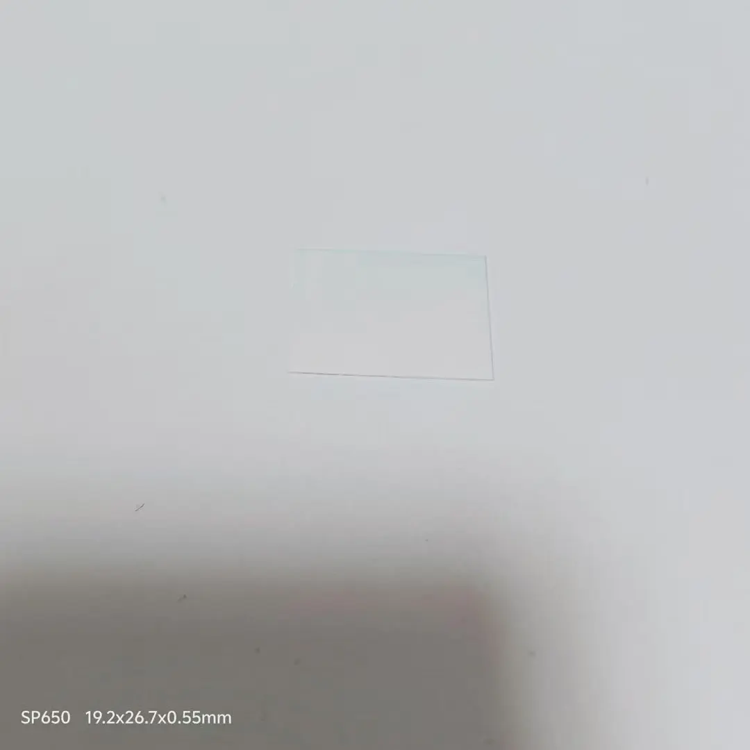 Größe: 19,2 x 26,7 x 0,55 mm, UV-IR-Schnitt, 650 nm, kurze Wellenlänge, Bandpassfilterglas