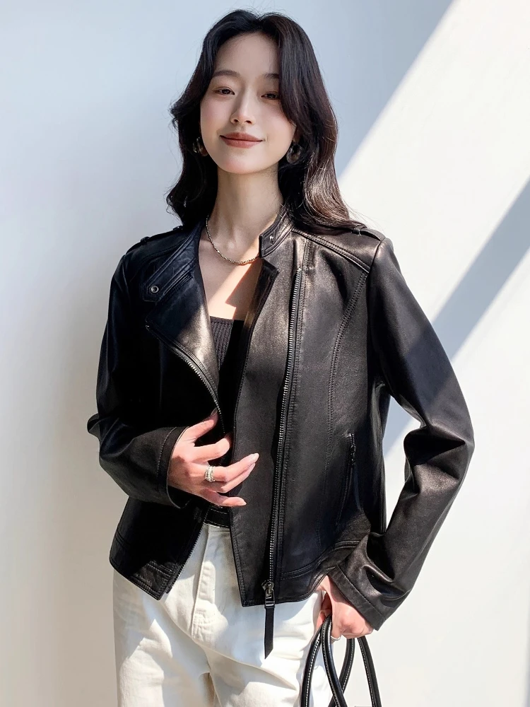 سترات رفيعة من الجلد الطبيعي للدراجات النارية للنساء لربيع الخريف معطف بسيط غير رسمي ناعم أسود من جلد الغنم الحقيقي