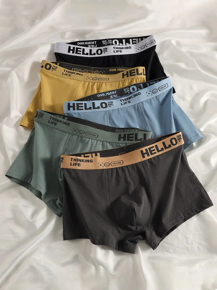 

Комплект из 5 хлопковых мужских трусов, удобных, дышащих и подходит для всех сезонов.