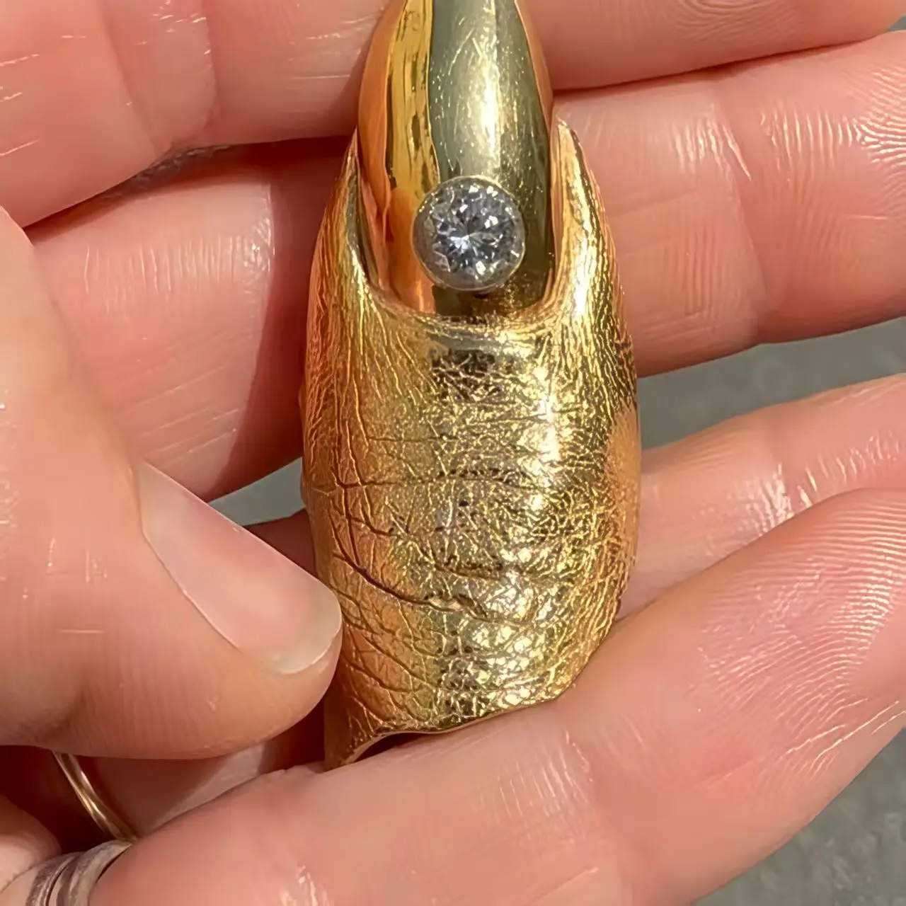 

Vintage Punk Gold Nail Cover Ring Inlaid Zircon Personalized Finger Armor Fashion Jewelry