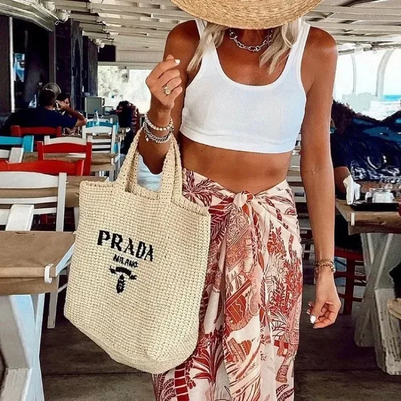 Conjunto de traje de baño de una pieza para mujer, estampado de árbol de coco, correa para un solo hombro, estilo popular, nuevo, 2024