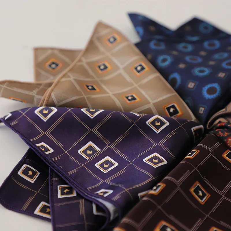 2025 nuevo pañuelo de lujo con estampado de puntos florales, pañuelo cuadrado de bolsillo, ropa Formal para hombre, pañuelo azul de negocios, pañuelo de seda simulado, toalla para traje