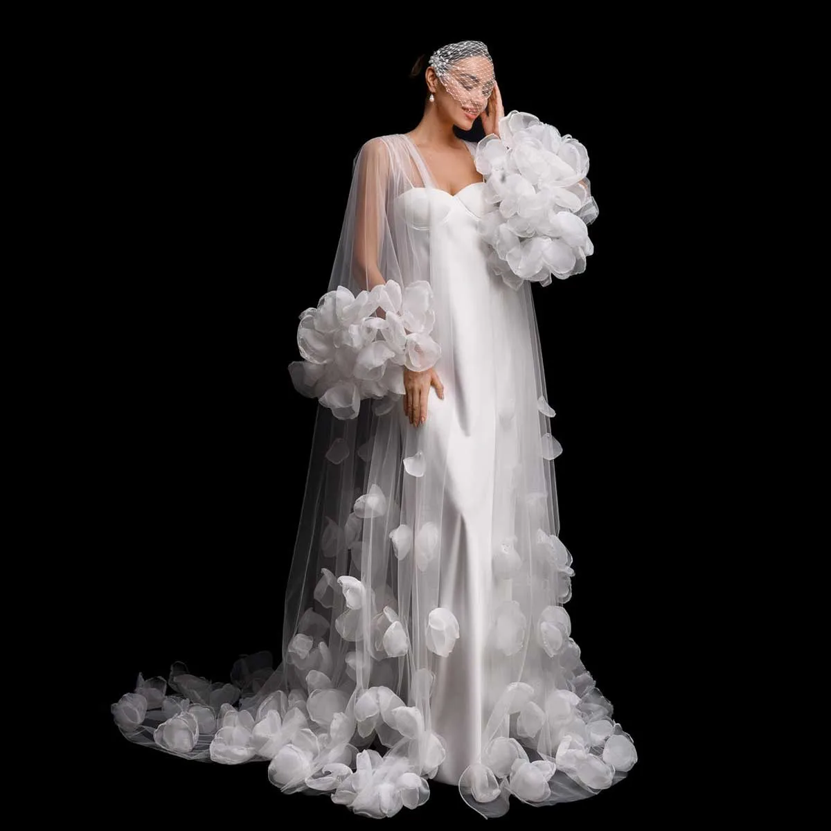 Romantic Petals Bridal Robe Sheer Blossom Tulle Bride Outfit Dress Customized Long Train Maternity Photoshoot Coat Petal Jackets