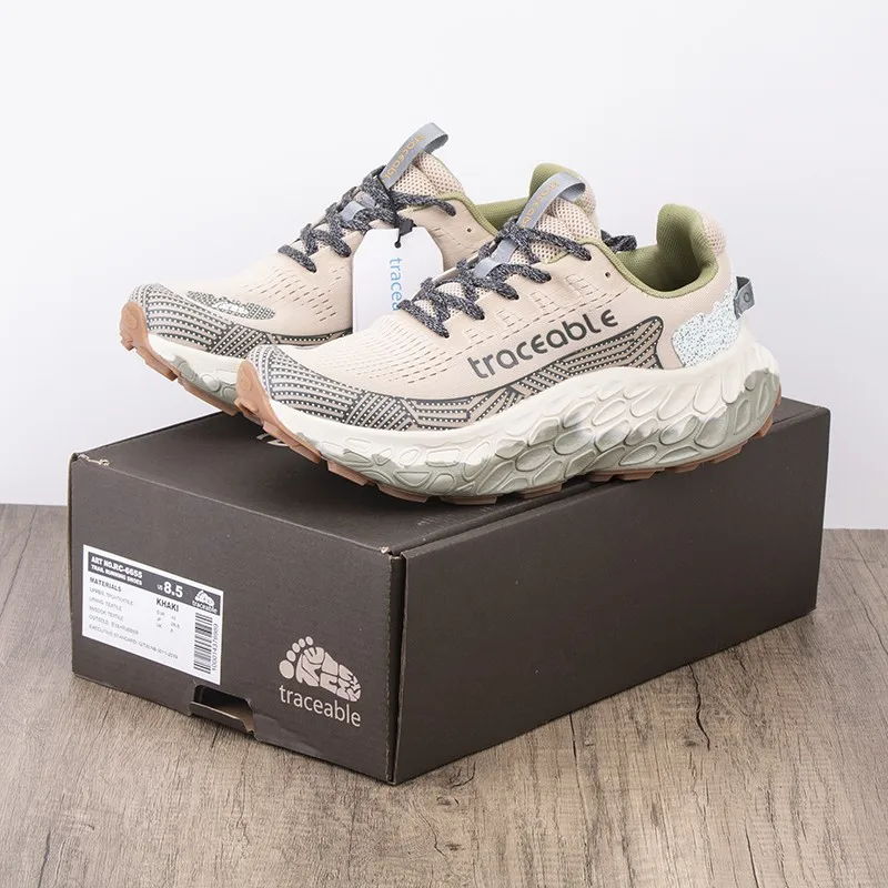 

New 2025 High-Quality Breathable Lightweight Universal Professional Track Sprint Running Shoes Suitable for Marathon