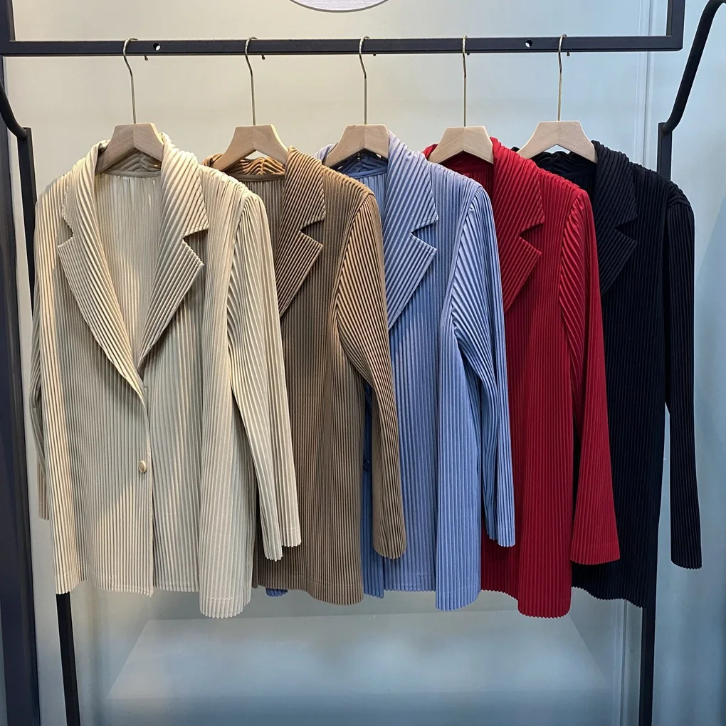 Miyake Pleated 2026 Spring and Summer Women's High-end Suit Jacket Women Senior Sense Pleated Art Commuting Temperament Suit