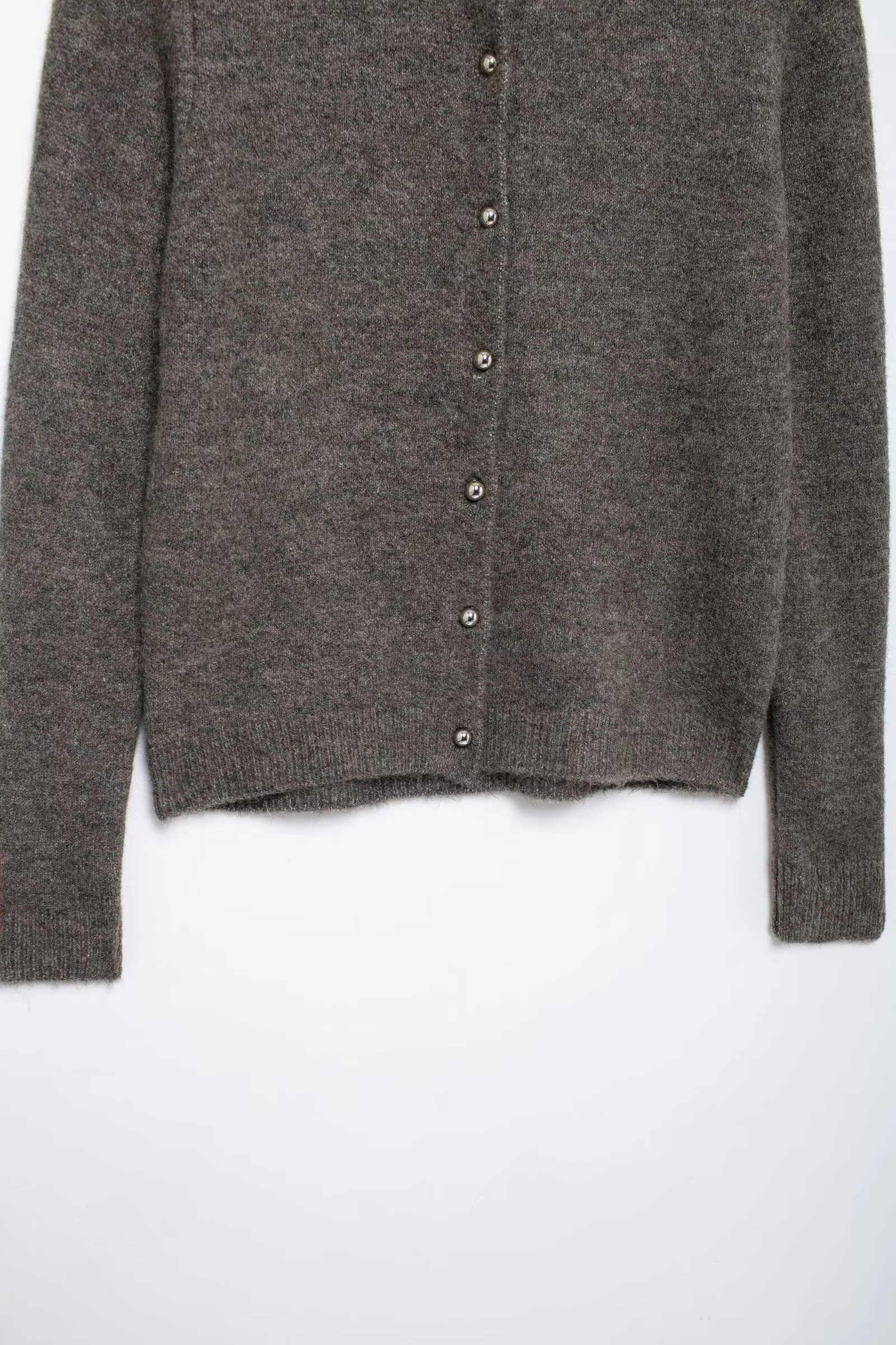 2025年冬新作 レディース カジュアルファッション 通勤 多用途 ラウンドネック ニットセーター メタルボタン装飾付き